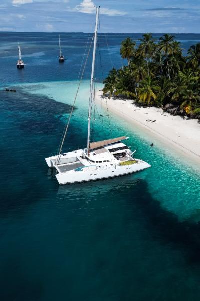 2153 Lagoon 57