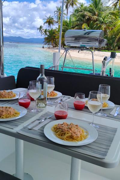 1080 catamaran island san blas