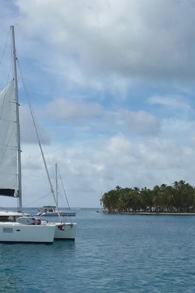 1320 Lagoon44