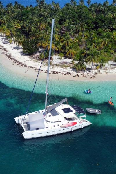 2454 Catamaran San Blás
