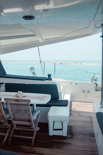 2815 Lagoon 42 cockpit