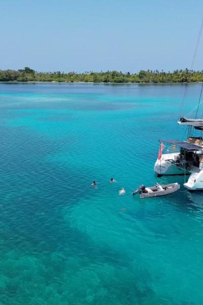 1572 Lagoon 52M