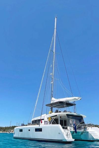 1576 Lagoon 52M