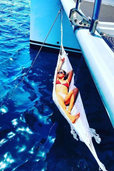 1739 Lagoon 52M bow hammock 