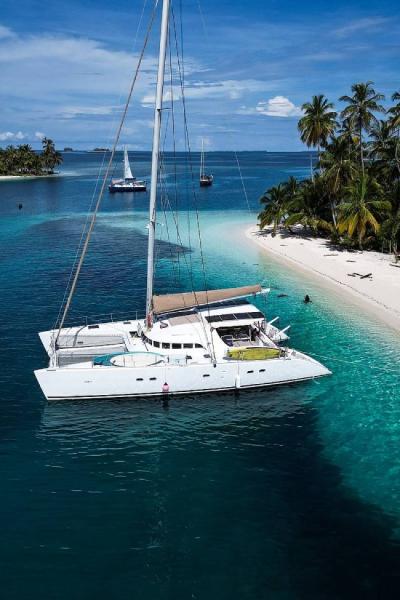 1827 Catamaran San Blás